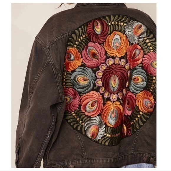 Ashbury Vintage Wash Black Embroidered Denim Jacket - Picture 6 of 13
